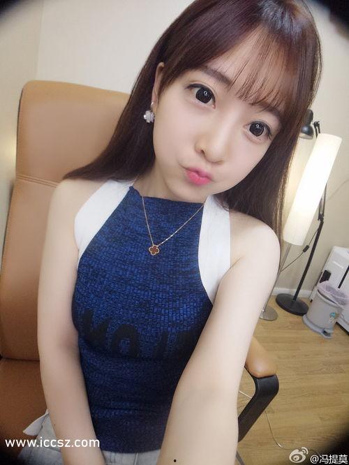 韩服av女主播,揭秘网络红人的魅力与争议