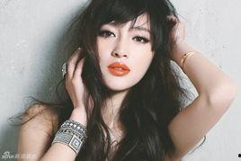 甘婷婷的照片,光影交织下的美丽传奇